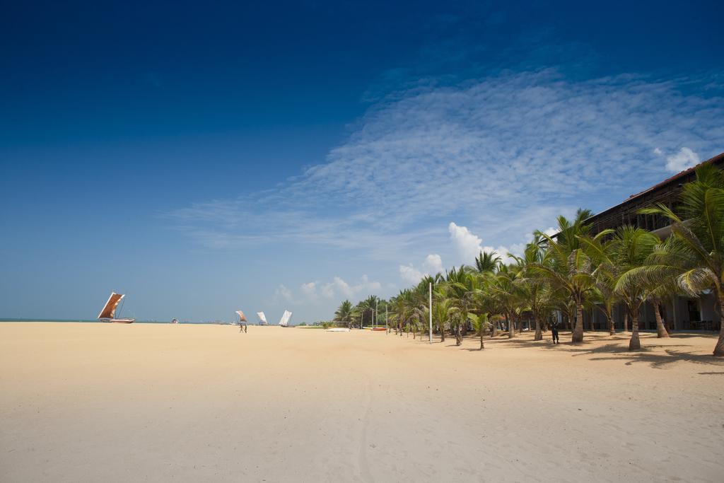 Jetwing Blue Hotell Negombo Exteriör bild